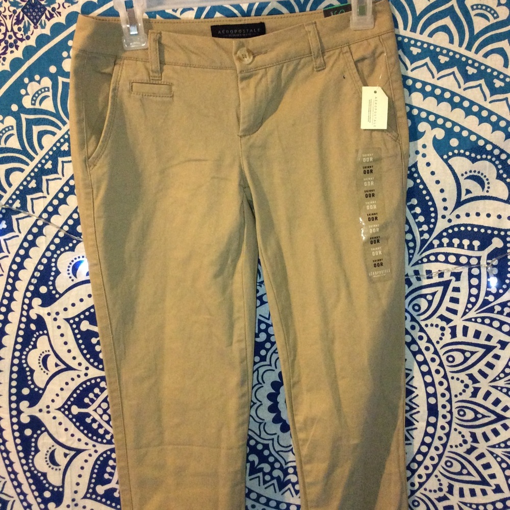 Aeropostale skinny low rise khakis
